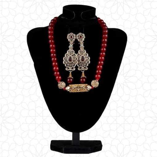 Alternative view of قلادة مغربية مع قرطين